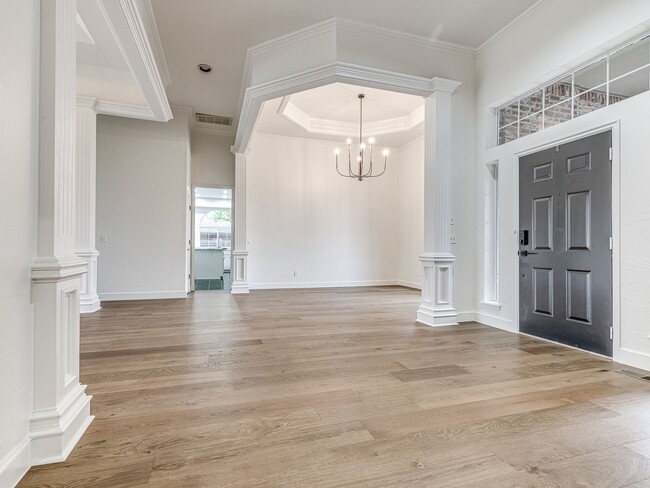 Foto del edificio - Extensively Remodeled Home in Remington Ad...