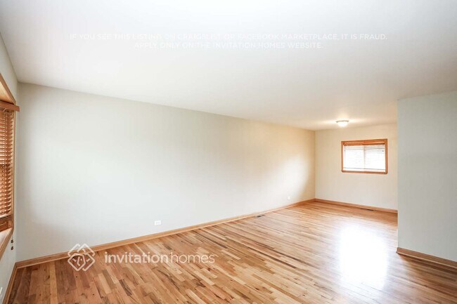 Foto del edificio - 530 Norridge Ln