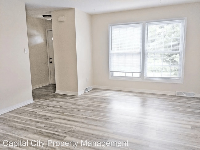 Foto del edificio - 4801/4803 SW 14th Street