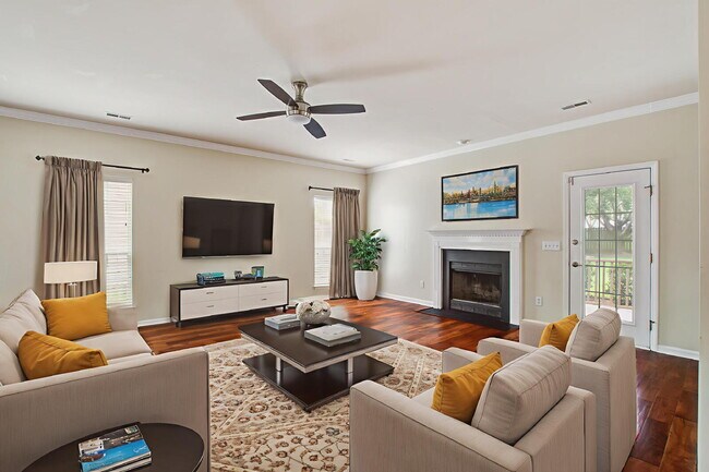 Foto del edificio - 5421 Red Tip Ln