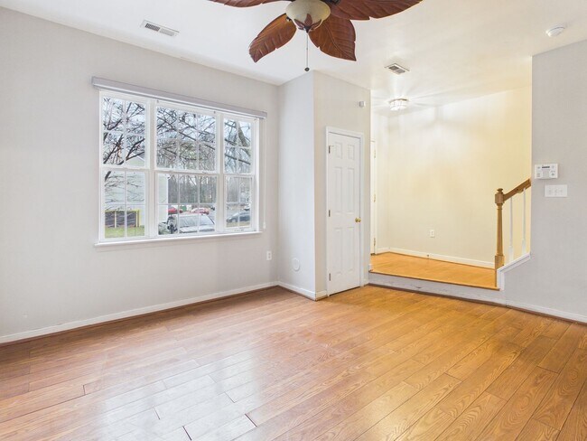 Foto del edificio - 4715 Milfax Rd