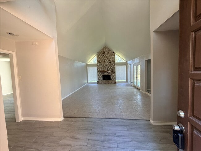 Building Photo - 1607 Chestnut Ridge Rd