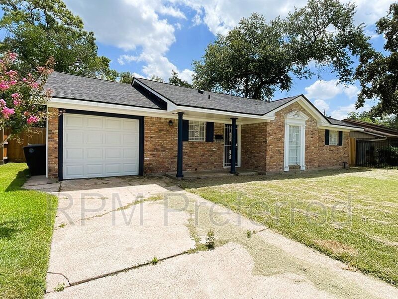 Foto principal - 10506 Rockaway Dr