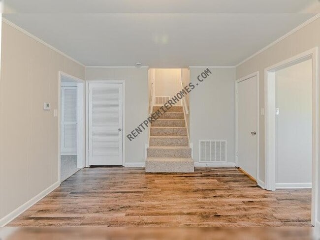 Building Photo - 412 Del Rio Dr
