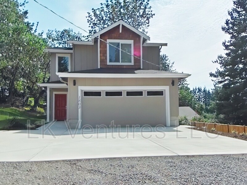 Primary Photo - 1803 Windermere Dr NE