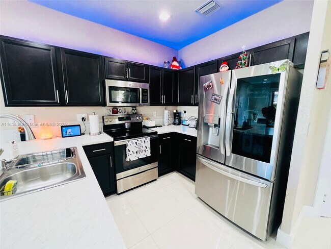 Foto del edificio - 3351 W 94th Terrace