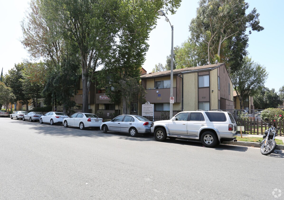 Building Photo - Collins West Apartments