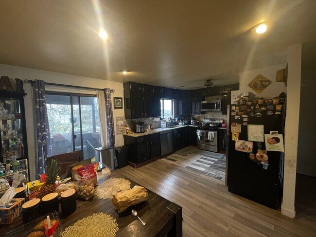Building Photo - 305 Sea Isle