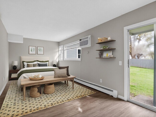 Bienvenidos a The Flats at Talcott, una comunidad de Eagle Rock. Disfruten de una vida moderna en apartamentos amplios y elegantes, con luz natural y vistas tranquilas. No pierdan la oportunidad de hacer de este su nuevo hogar. ¡Contáctenos hoy para programar una visita! - The Flats at Talcott, an Eagle Rock Community