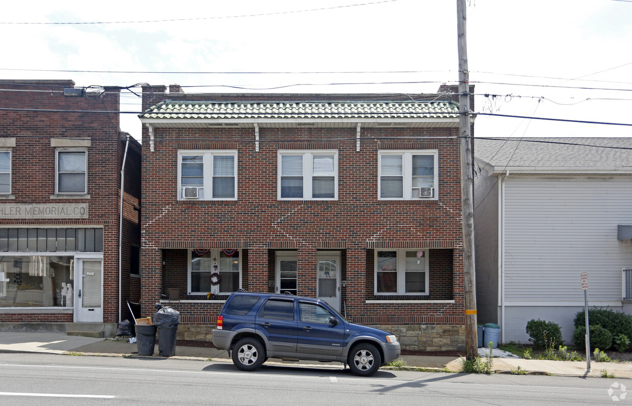 Building Photo - 221-223 W Jefferson St