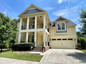 Building Photo - 204 Tuckers Pond Dr