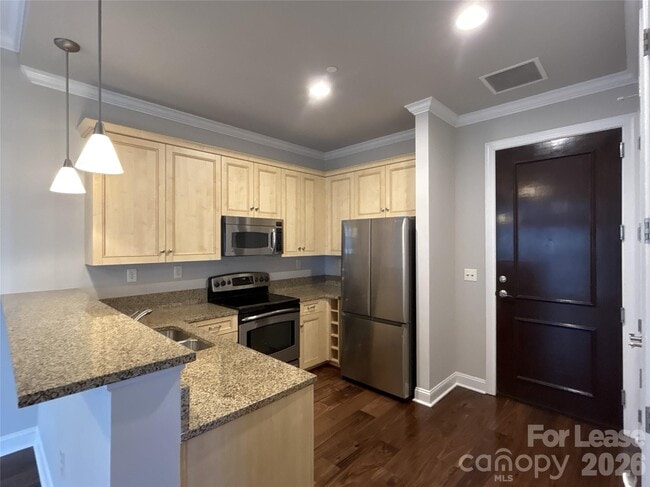 Foto del edificio - 230 S Tryon St