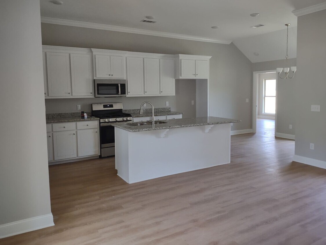 MOVE IN SPECIAL!**** 1/2 OF 1ST MONTH RENT... House Rental in Pearl