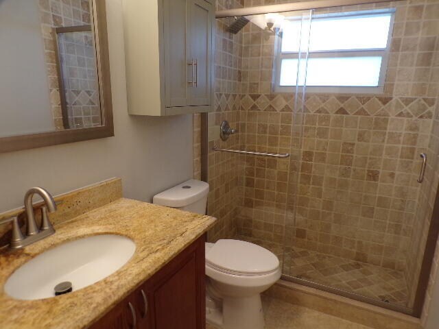 Foto del edificio - 2210 NE 36th St