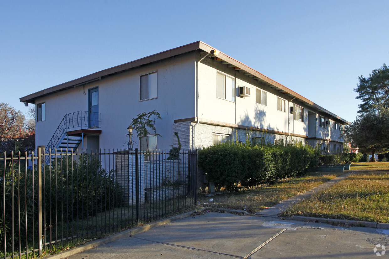 Primary Photo - Augusta Terrace Apartments