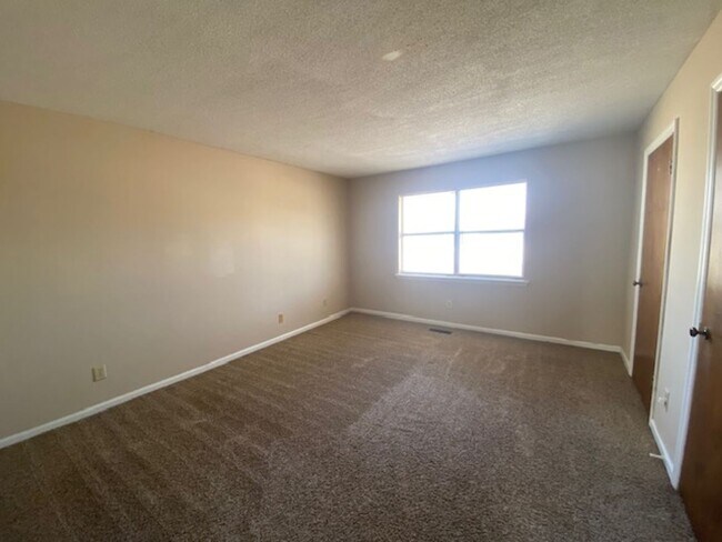 Building Photo - 2785 Vance Dr NW Apt # 2