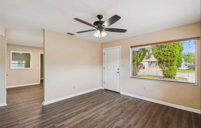 Building Photo - 3408 W St Conrad St