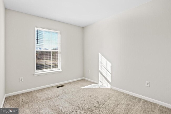 Building Photo - 1905 Camelia Ct