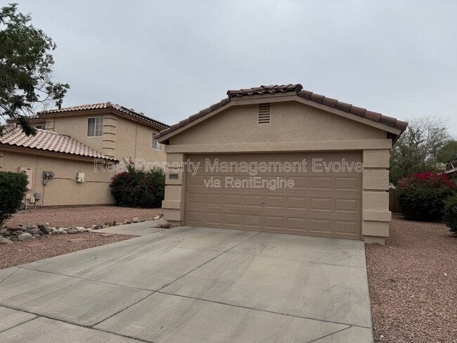 Photo - 11915 W Rosewood Dr House