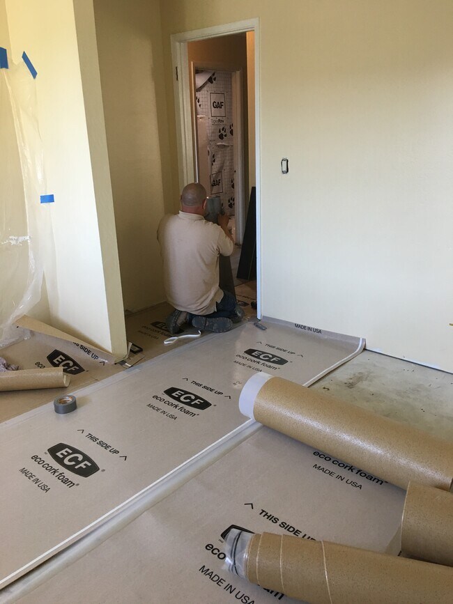 Building Photo - 273 Sunnyhills Dr