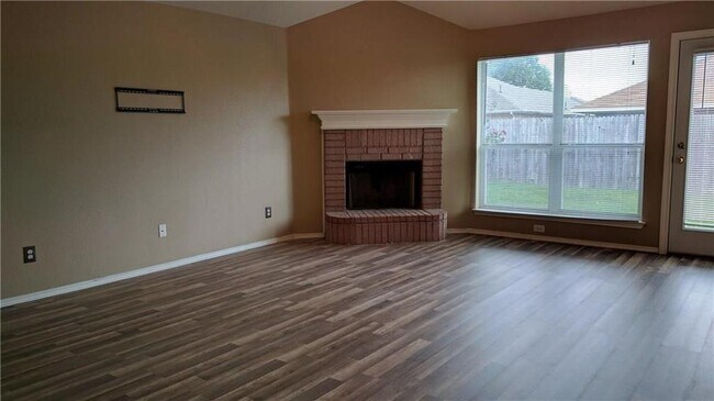 Building Photo - 908 Stags Leap Dr