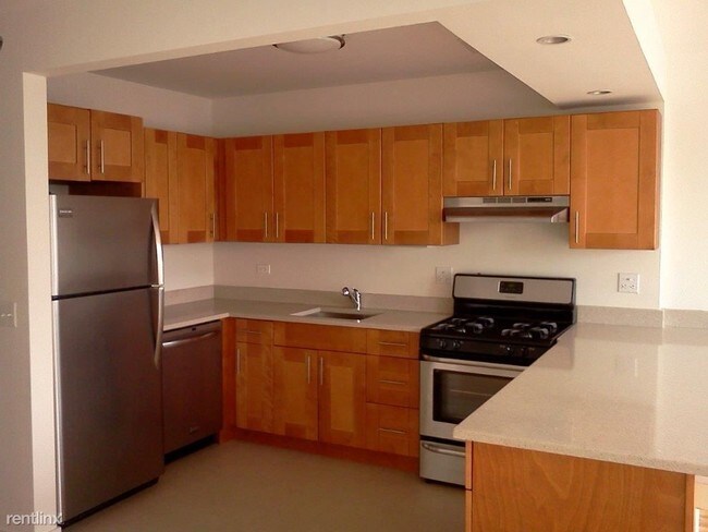 Building Photo - 1 br, 1 bath Apartment - 2234 37th St 2