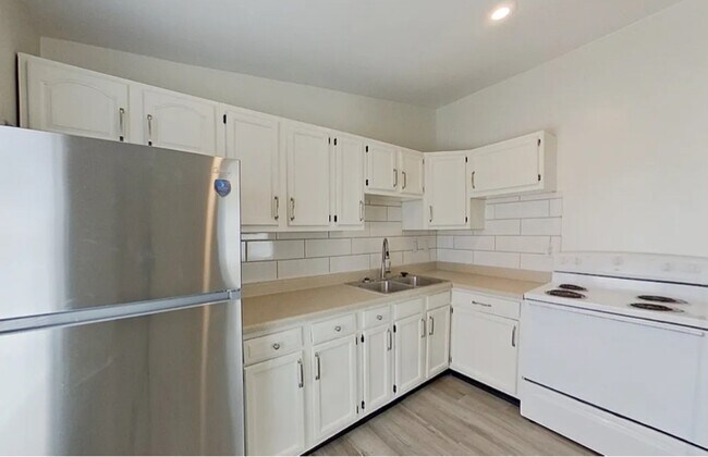 Foto del edificio - 2447 Hiawatha St