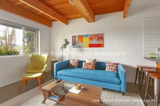 Building Photo - A Peaceful Retreat on Rocky Butte, with Ut...