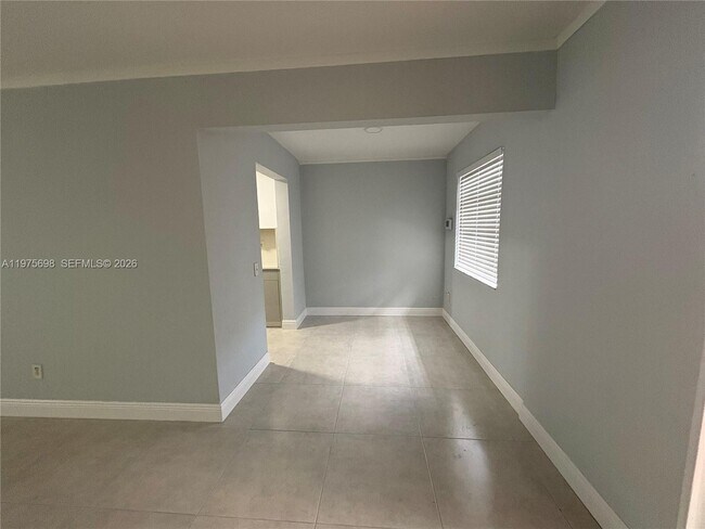 Foto del edificio - 3600 SW 32 Ave