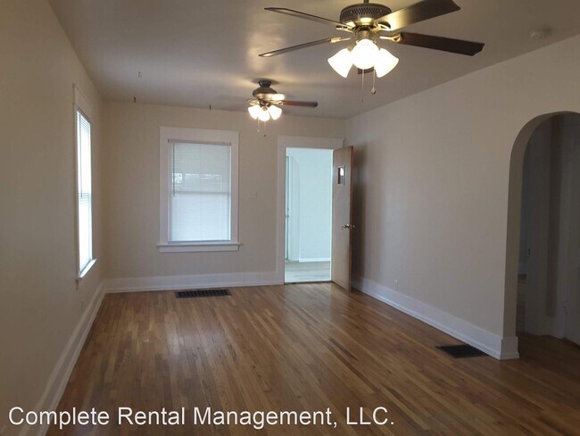 Building Photo - 2 br, 1 bath House - 819 W 16th