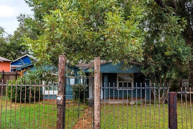 Building Photo - 1101 Brock St