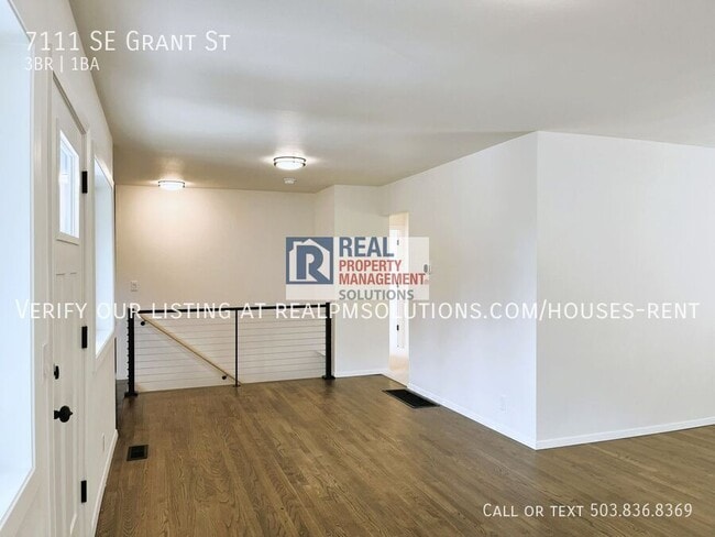 Building Photo - 7111 SE Grant St