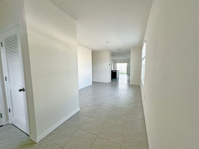 Foto del edificio - Comfort and Convenience in this Wesley Cha...