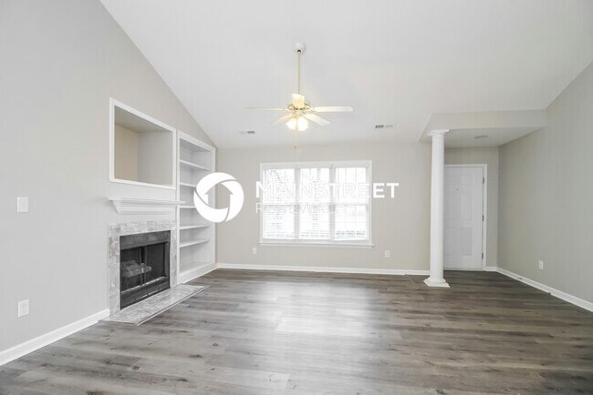Foto del edificio - 3 Bedroom Pet-Friendly Home in Winston-Salem, NC with Main Street Renewal