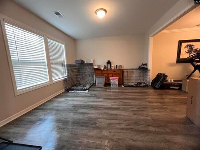 Foto del edificio - Beautiful Elgin Home with 4 Bedrooms, Smar...
