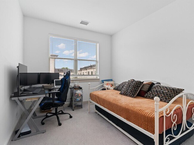 Building Photo - 607 Arapaho Dr