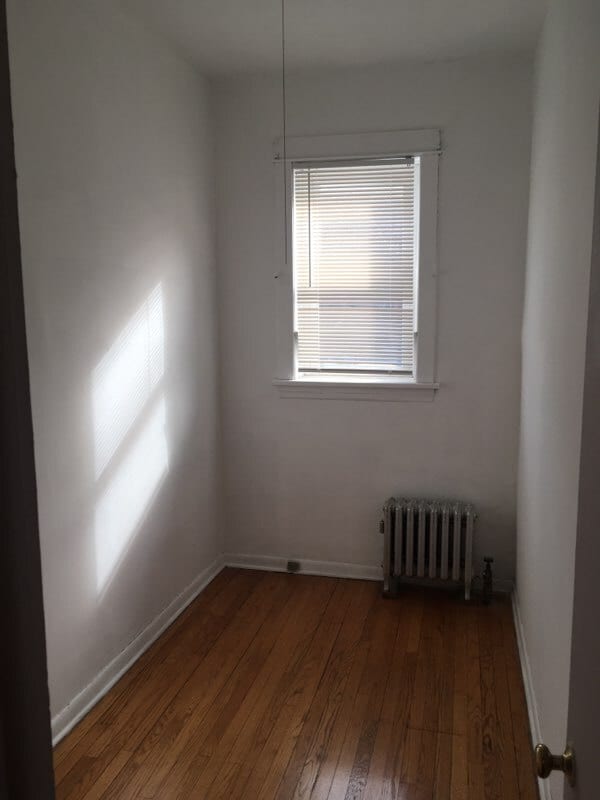 Office 11'L x 5'9"w' - 1214 W Norwood St