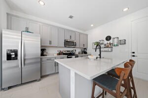Building Photo - 1837 Lake Cove Dr