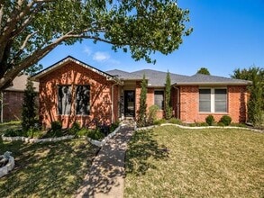 Building Photo - 1454 Lochspring Dr