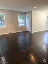 Building Photo - 2315 Greenvale Rd