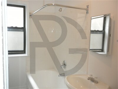 Building Photo - 0 bedroom in CHICAGO IL 60640