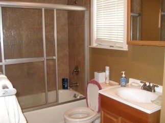 Building Photo - 75 Powers St