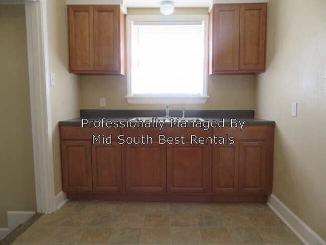 Building Photo - 3368 E Rosita Cir
