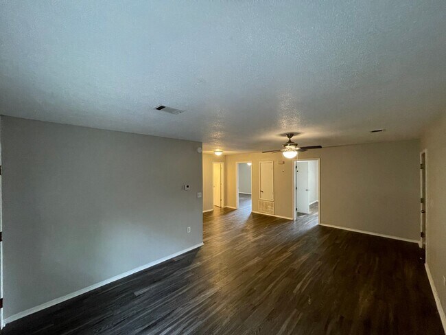 Foto del edificio - 1307-09 N. Arkansas duplex