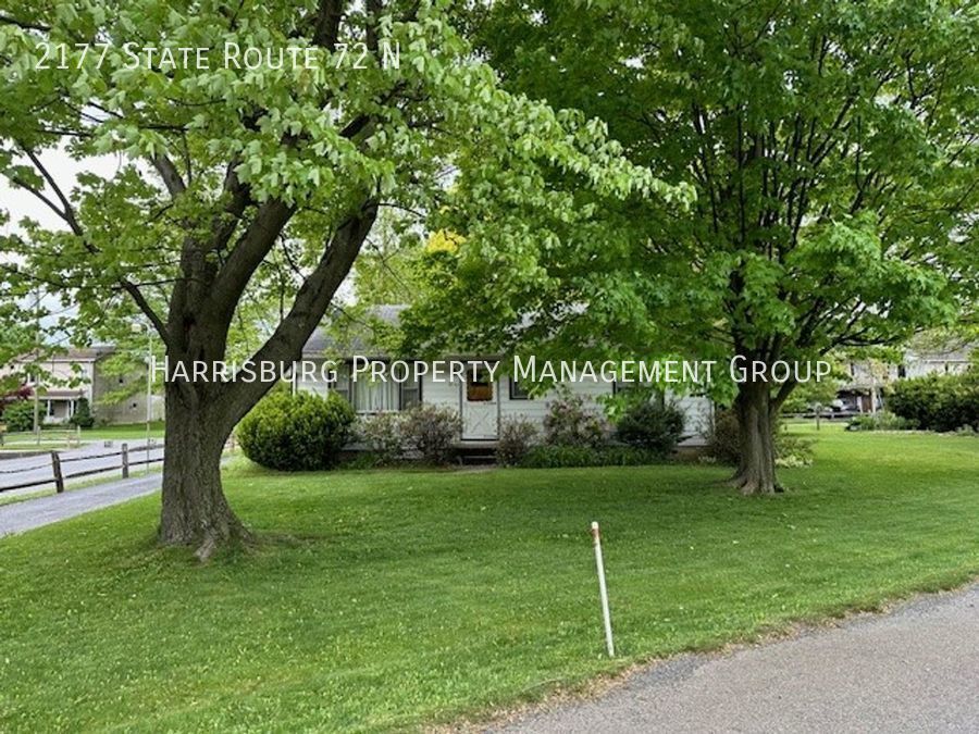 Primary Photo - 955 Sq Ft Single Family Corner Lot Home Fo...