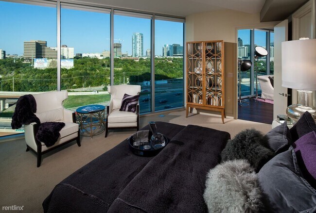 Building Photo - 1 br, 1 bath Apartment - 1616 Hi Line Dr 706