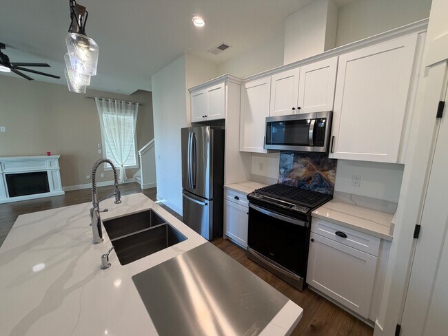 Foto del edificio - 307 Talons Dr