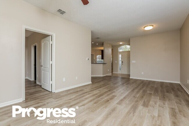Building Photo - 4876 Waterside Pointe Cir