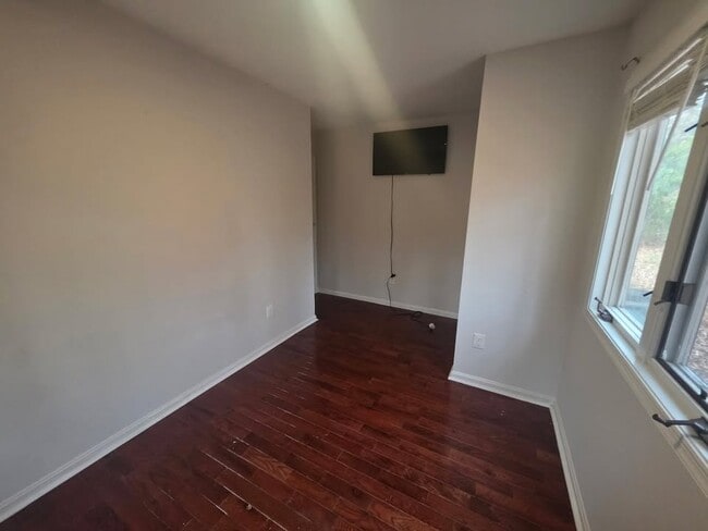 Foto del edificio - 3120 Creedon Dr