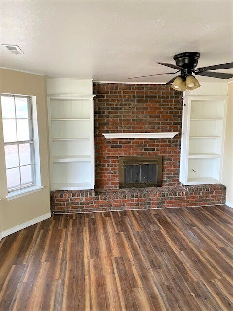Building Photo - 204 Hardesty Dr
